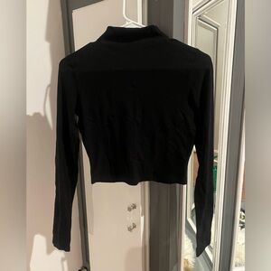 Lululemon high neck cropped top